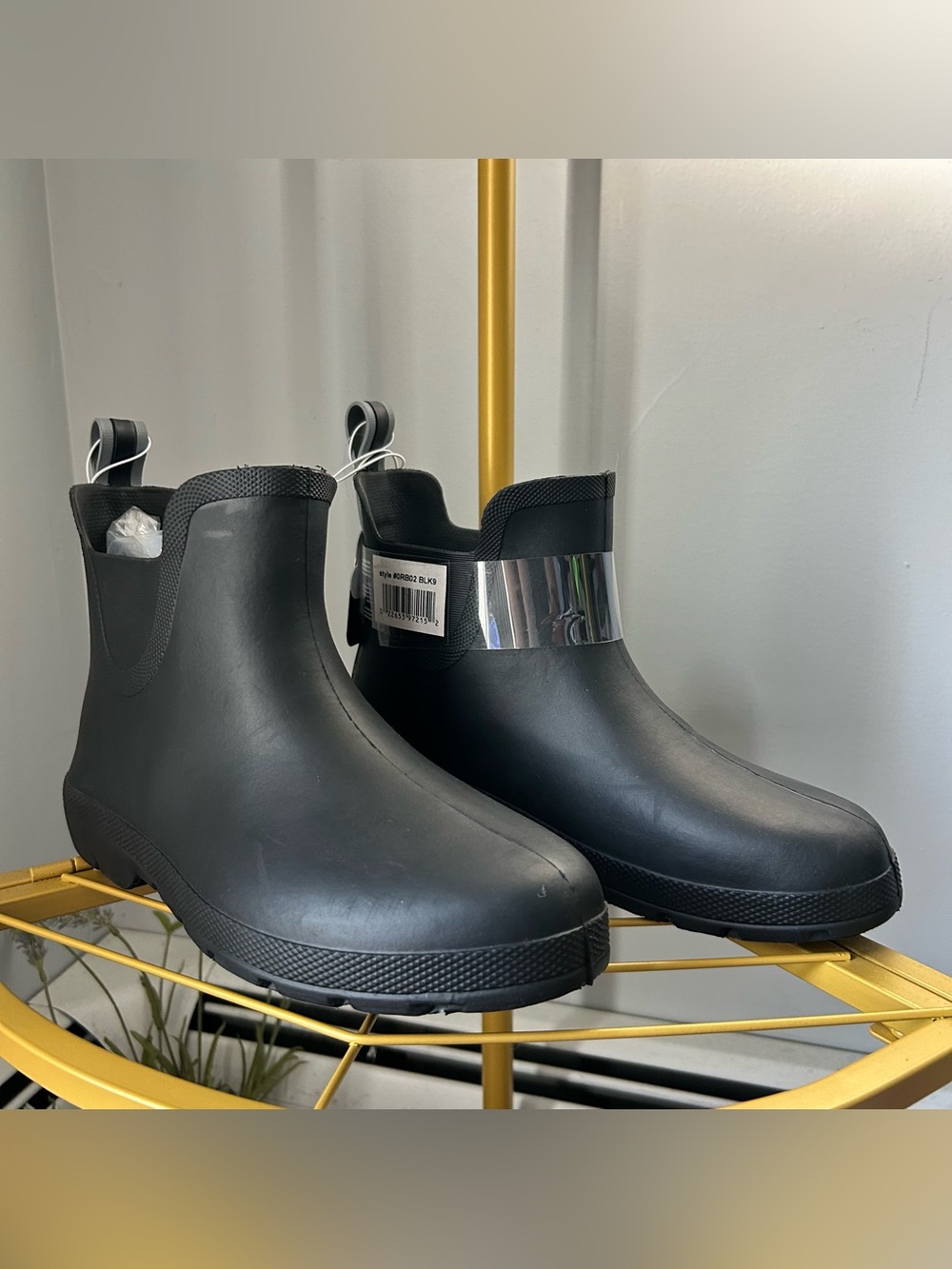 totes Women's Black Cirrus everywear waterproof Chelsea Ankle Rain Boots size 9